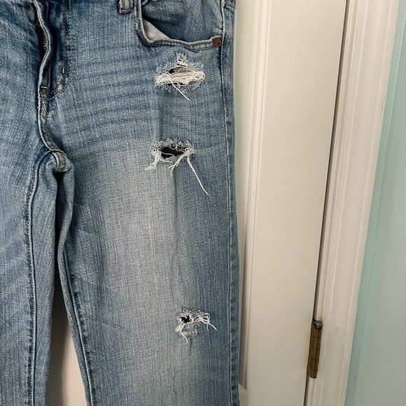 American Eagle Distressed Jeans - Picture 7 of 10